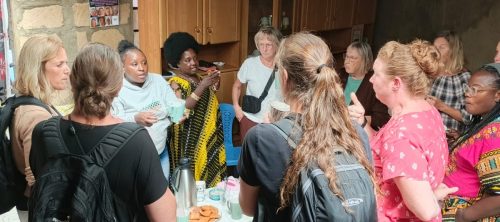 c253bc4c-8c84-4e8d-81aa-abd8d0bdd3ff